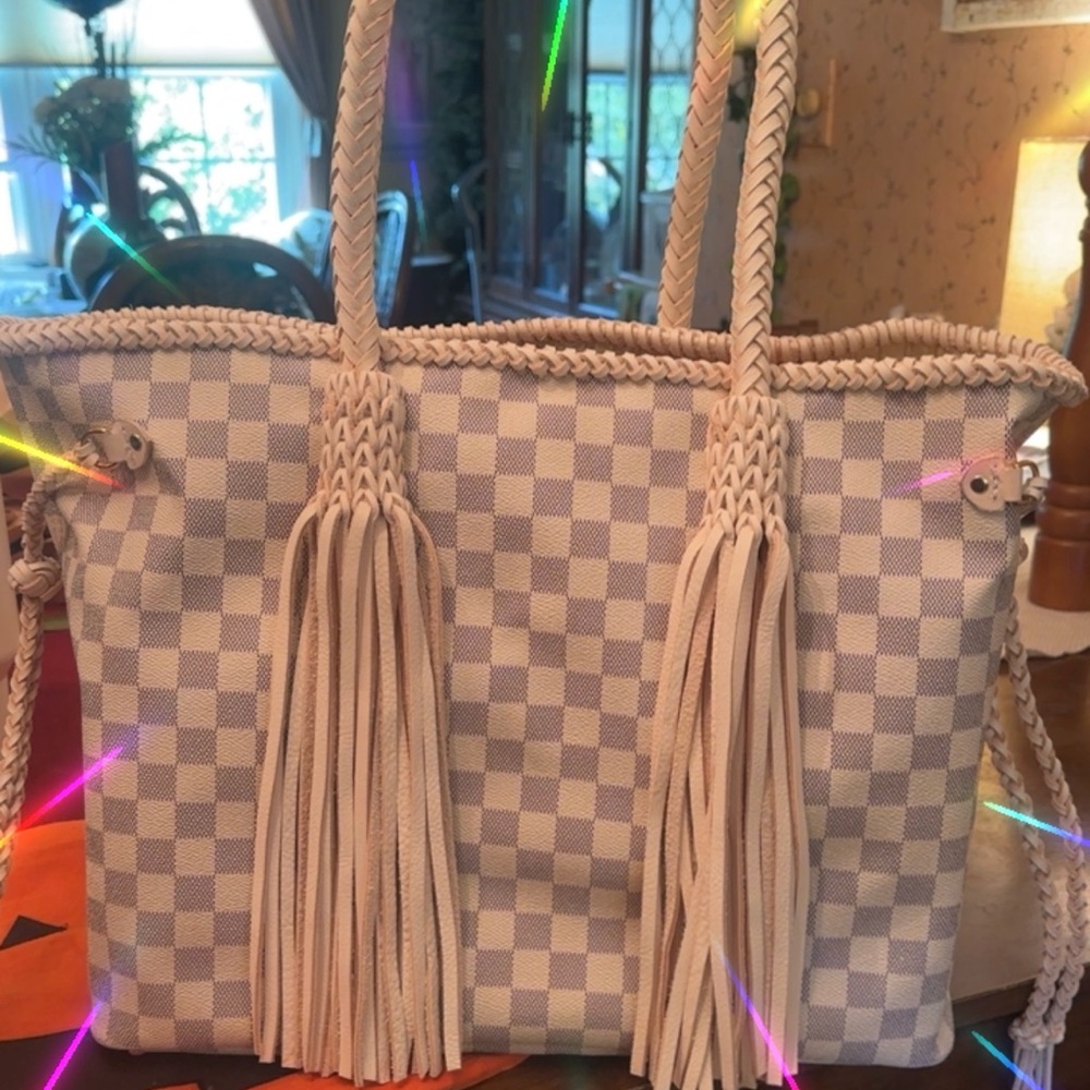 Louis Vuitton custom authentic large never full - Picture 5 of 5